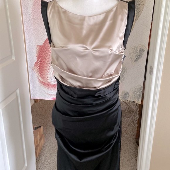 Marc Cain dress size - Picture 2 of 4